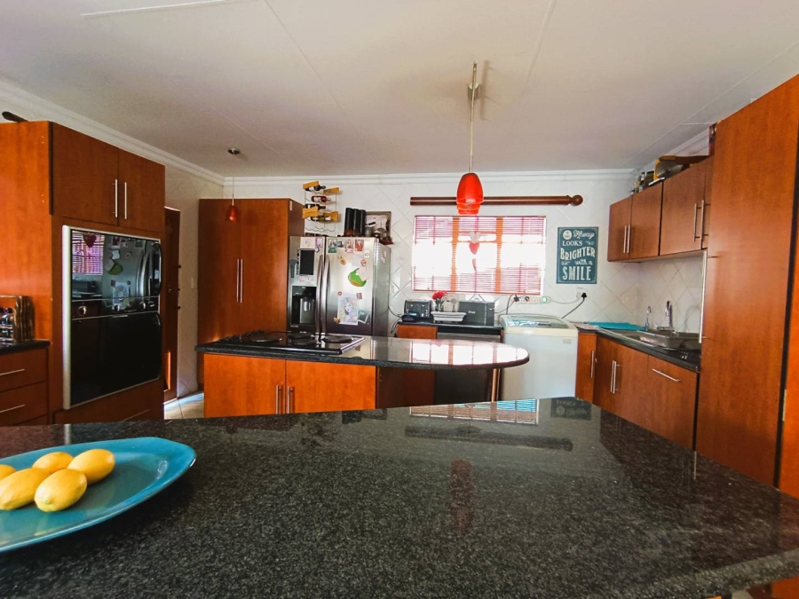 3 Bedroom Property for Sale in Pellissier Free State